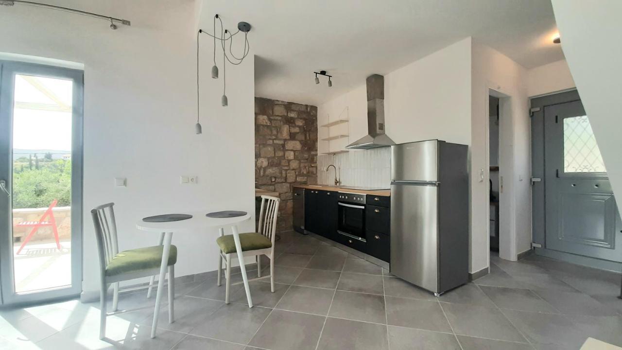 Koroni Stone House, Newly Built Studios By The Sea Exterior foto